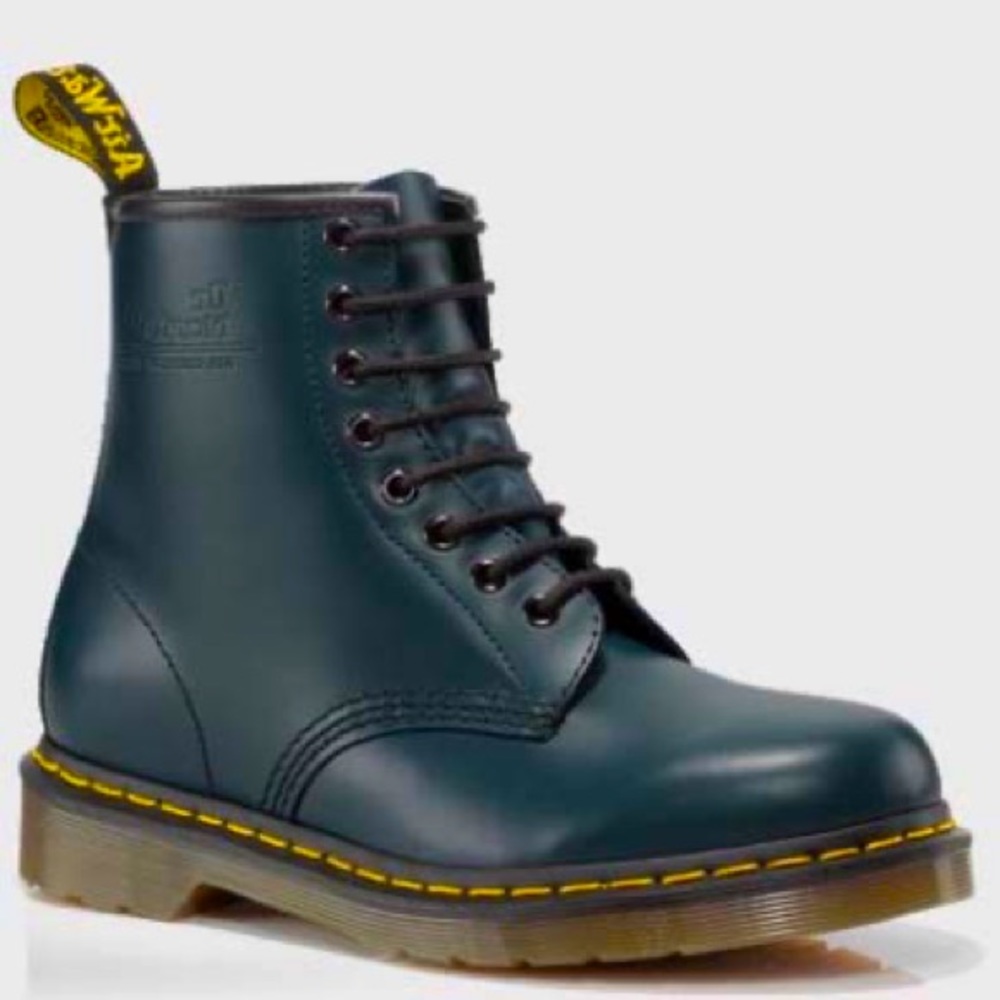 Dr. Martens 1460 8 Eyes Navy Boot